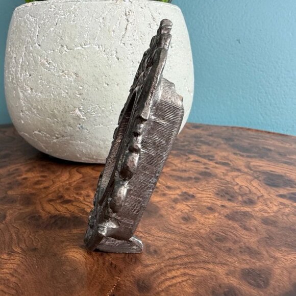 Antique Mini Metal Oval Victorian Picture Frame with Pedestal Stand 1870 Picture - Picture 5 of 10